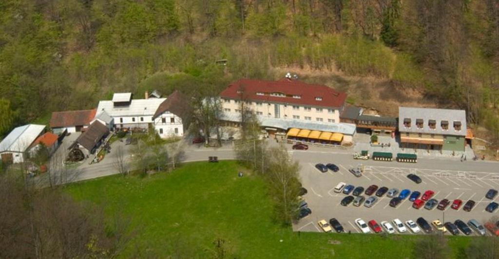 Hotel Skalni Mlyn Blansko Exterior photo